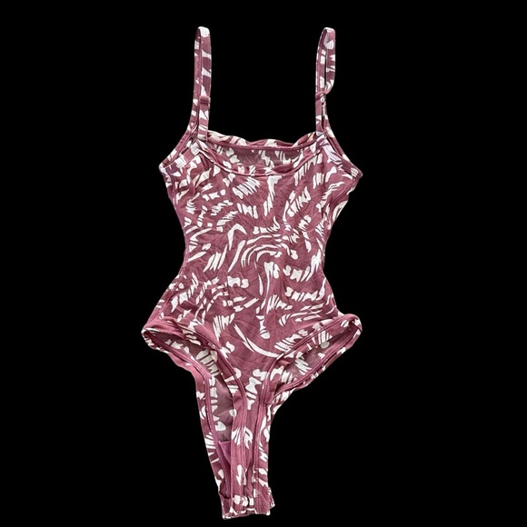 Skims size XS Summer Mesh Logo Sheer Thong Bodysuit Sexy Body Suit - Picture 6 of 9